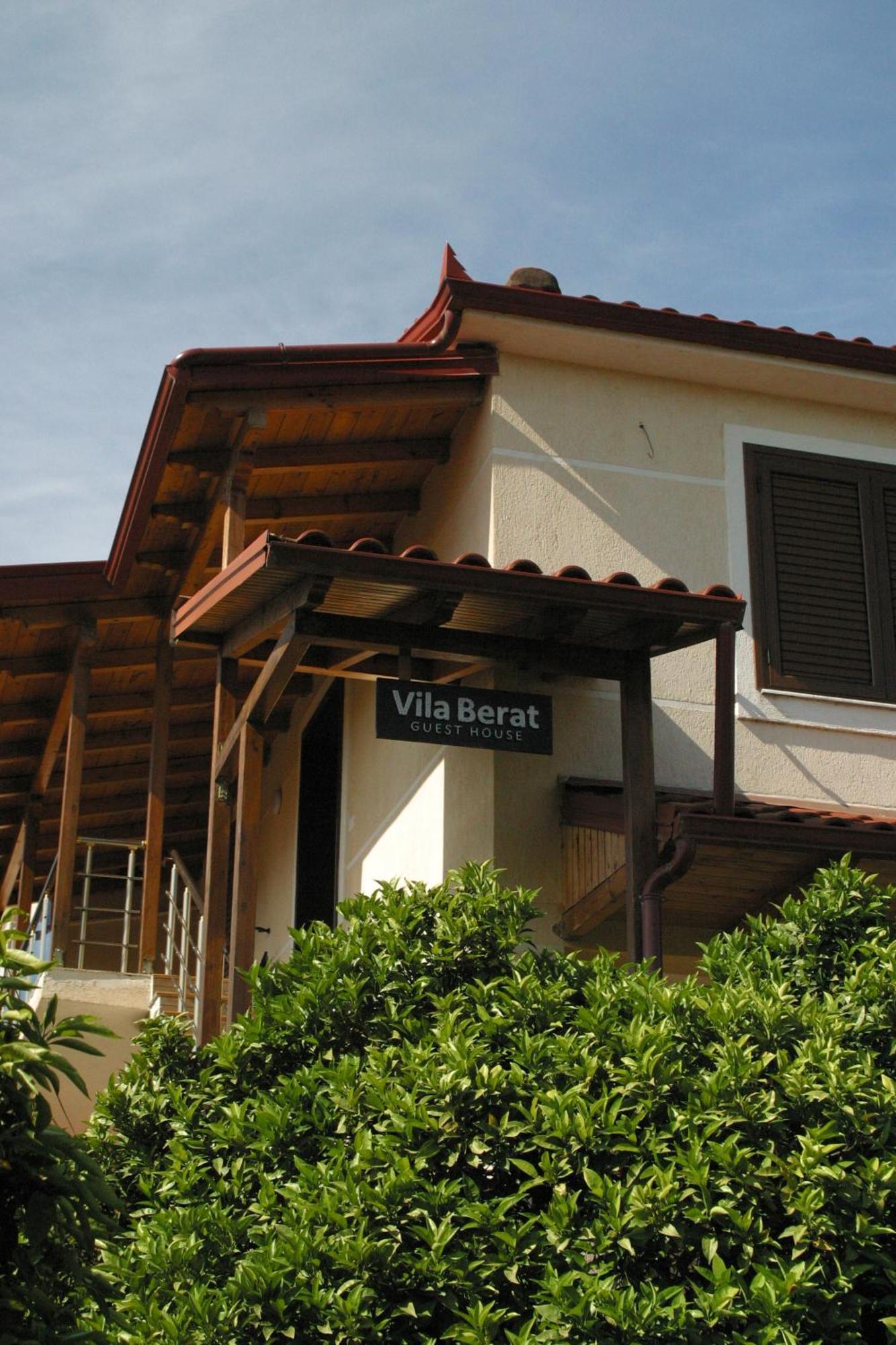 Villa Berat Buitenkant foto