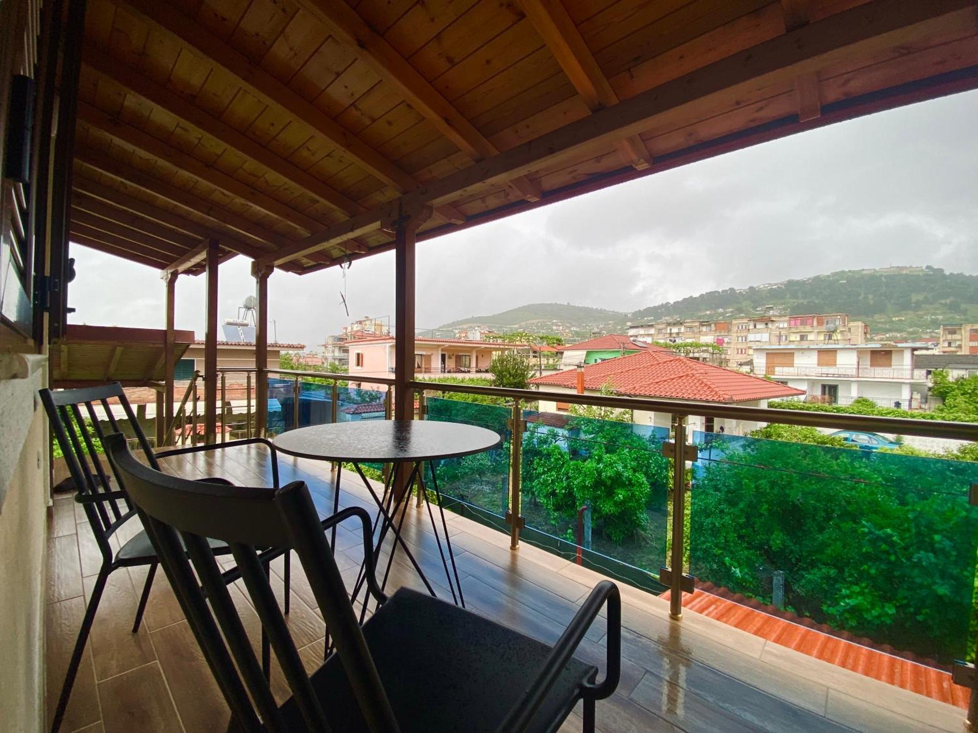 Villa Berat Buitenkant foto
