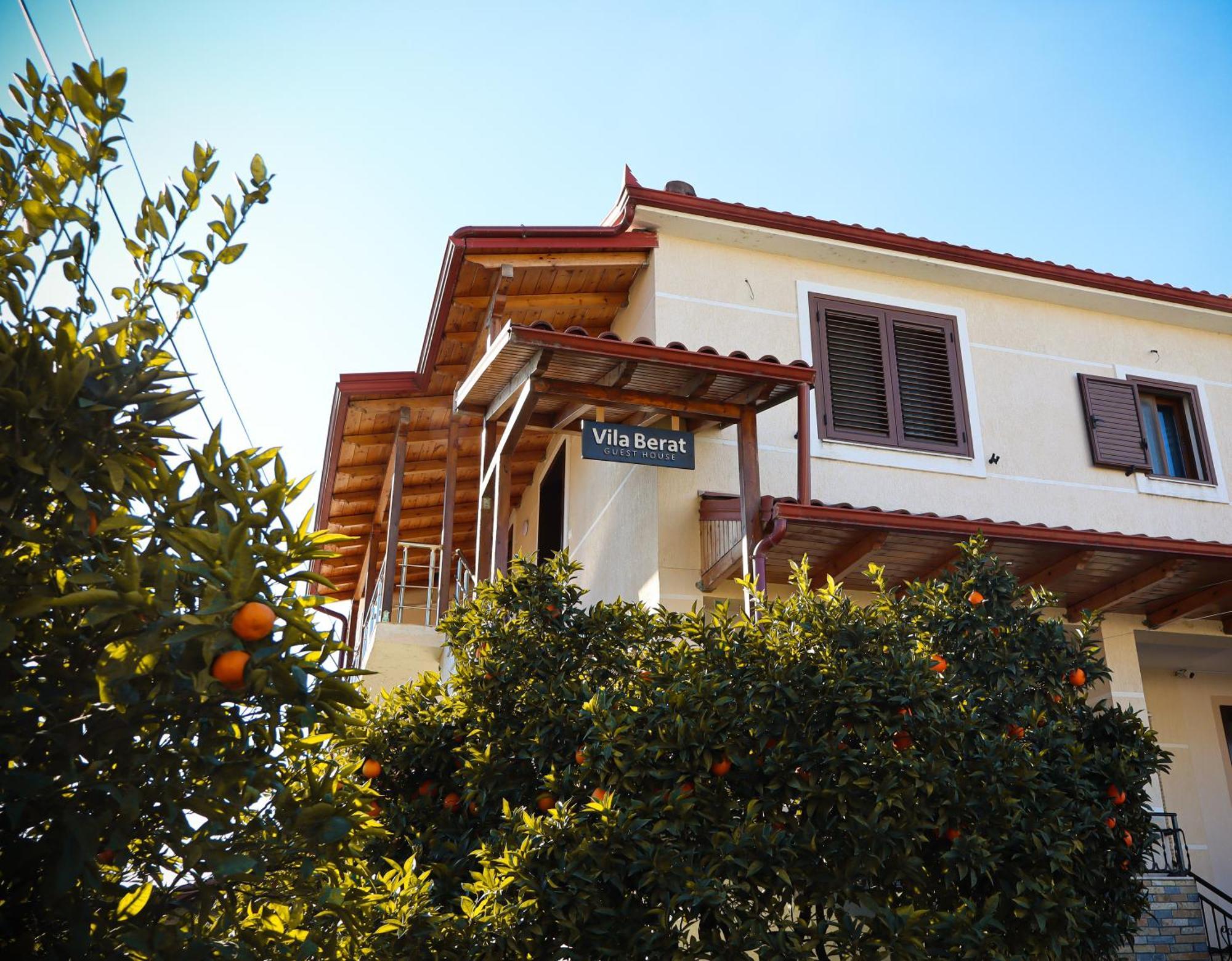 Villa Berat Buitenkant foto